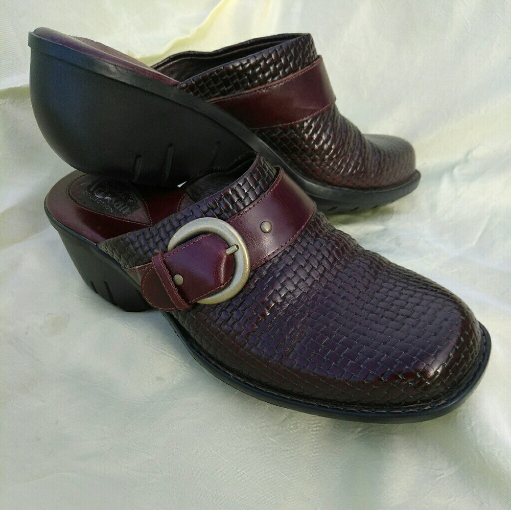 Clarks Artisan Leather Brown Wedge Slip-On Loafers